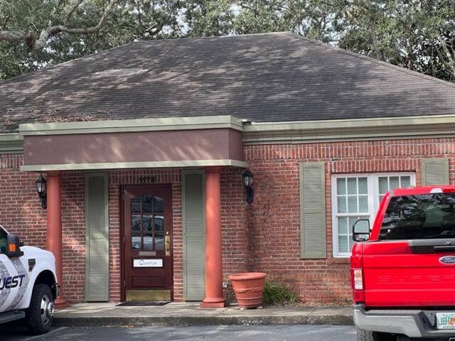 1450 SF Professional Office in Live Oak Commons Office Park in Shalimar FL, just minutes from Eglin AFB