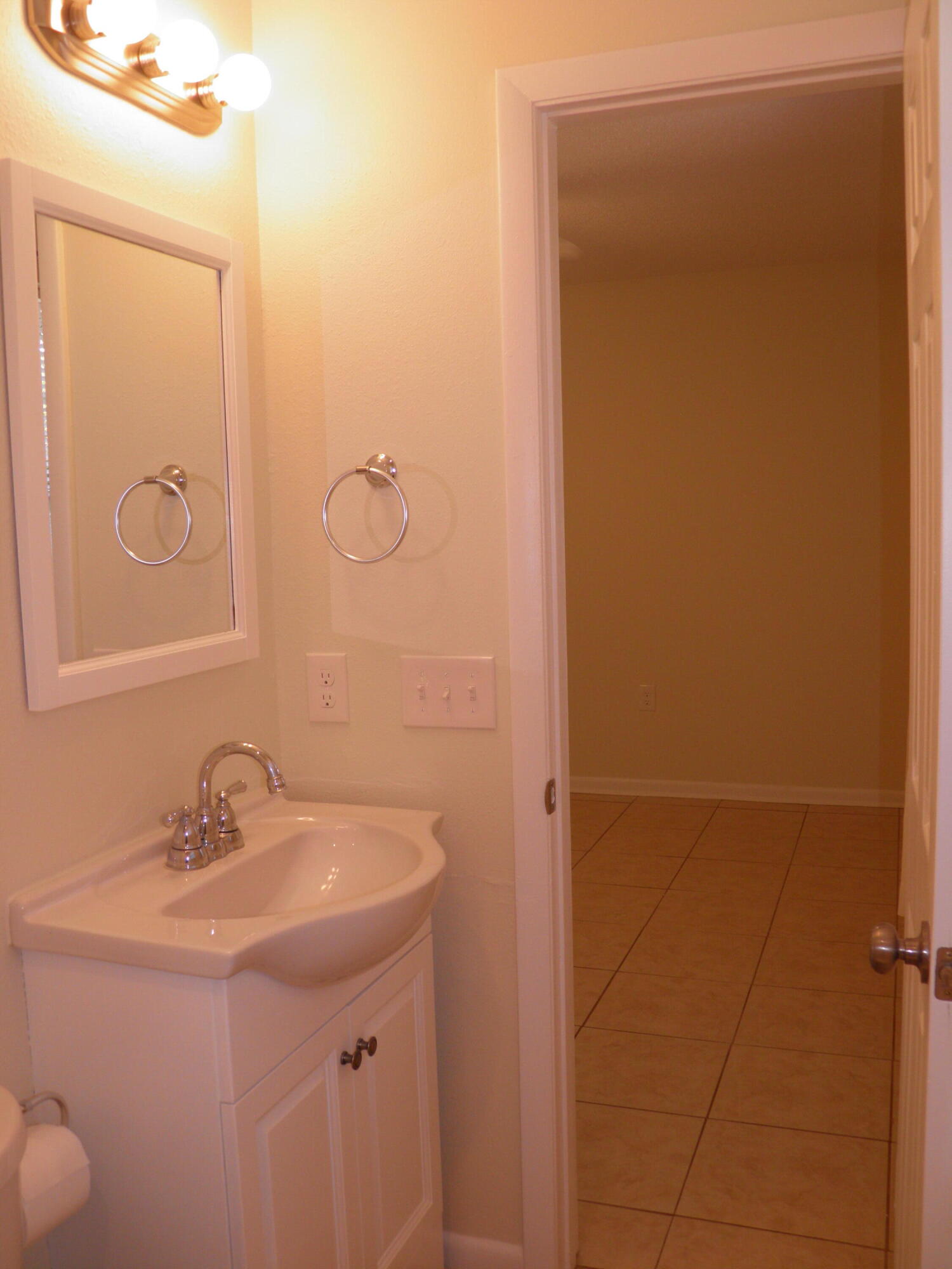 OAKLAND ADDN - Residential Lease