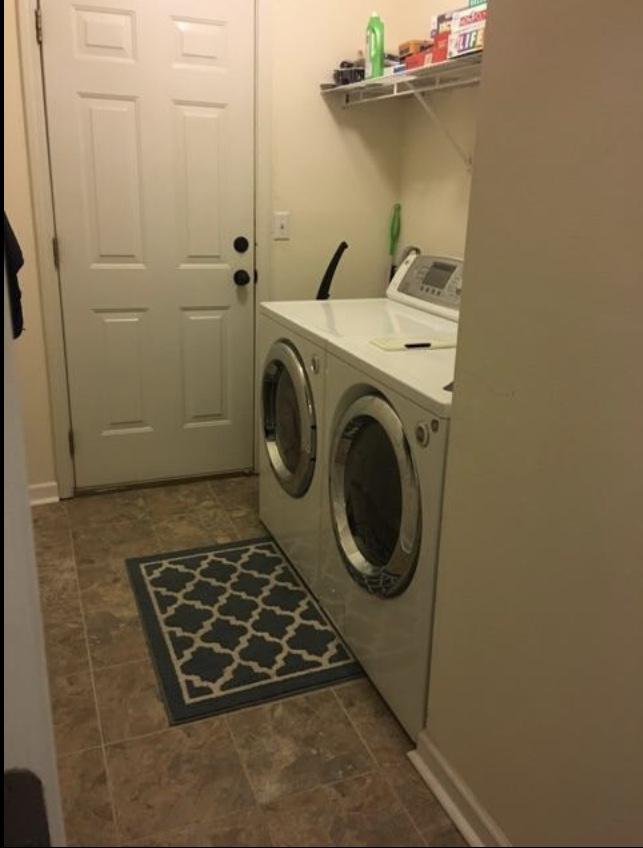 COUNTRYVIEW ESTATES 8TH ADDN - Residential