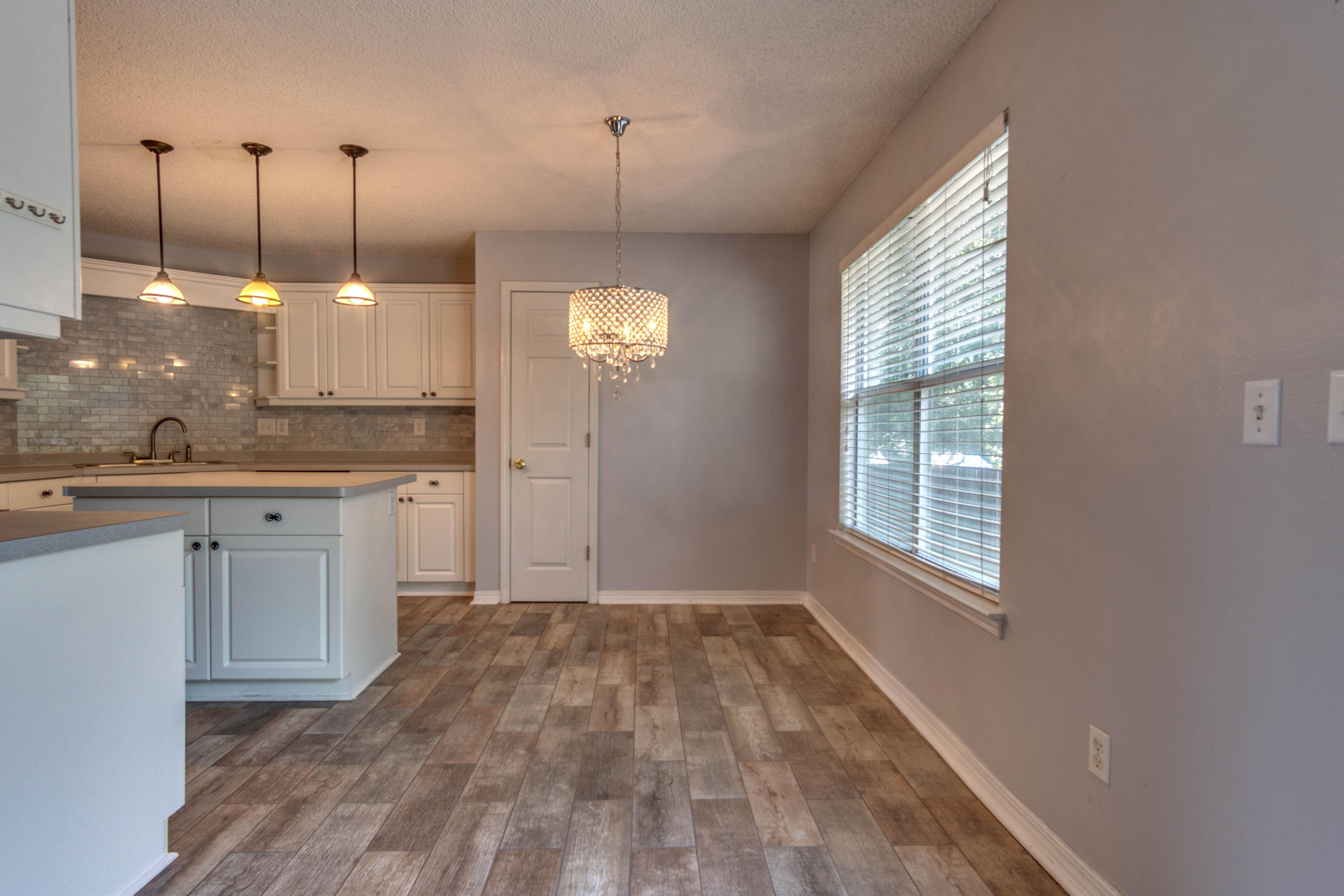 COUNTRYVIEW ESTATES 8TH ADDN - Residential