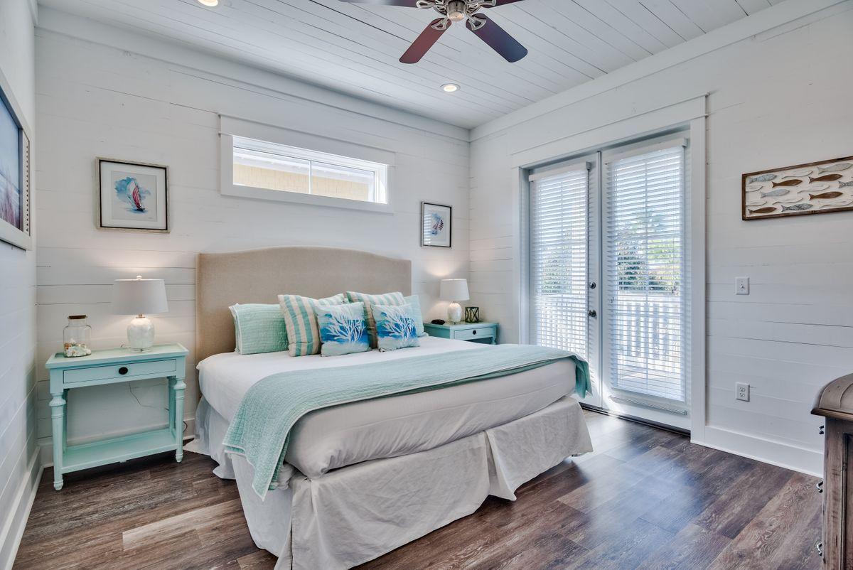 CRYSTAL BEACH - Residential