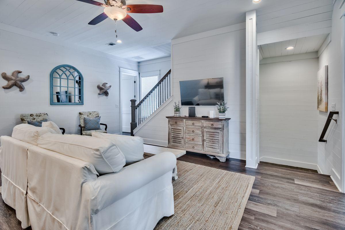 CRYSTAL BEACH - Residential