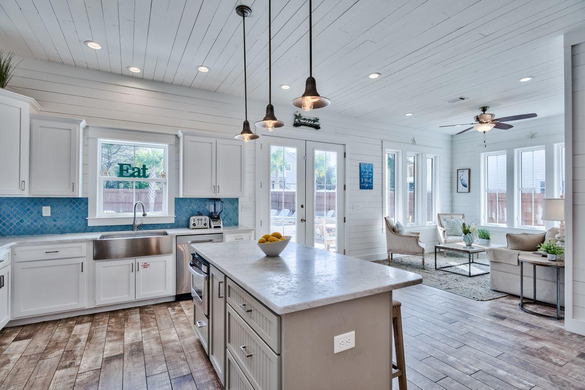 CRYSTAL BEACH - Residential
