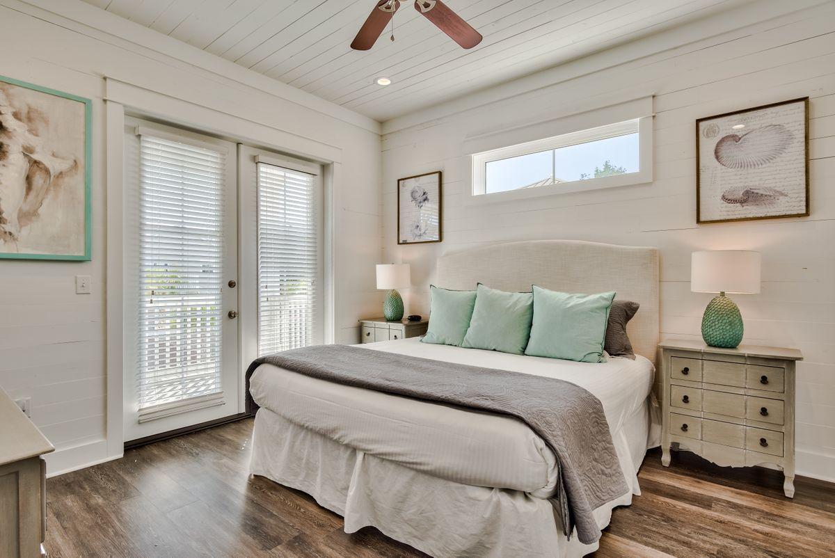 CRYSTAL BEACH - Residential