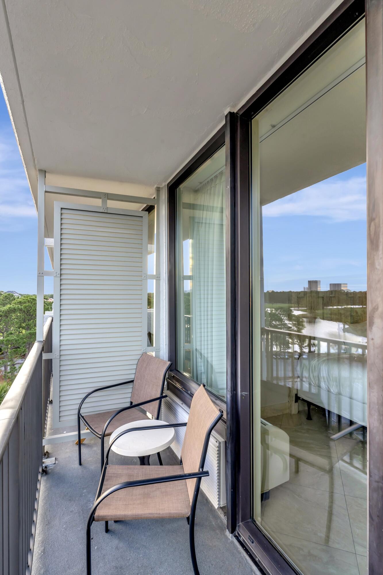 BAYSIDE CONDO SANDESTIN - Residential Lease