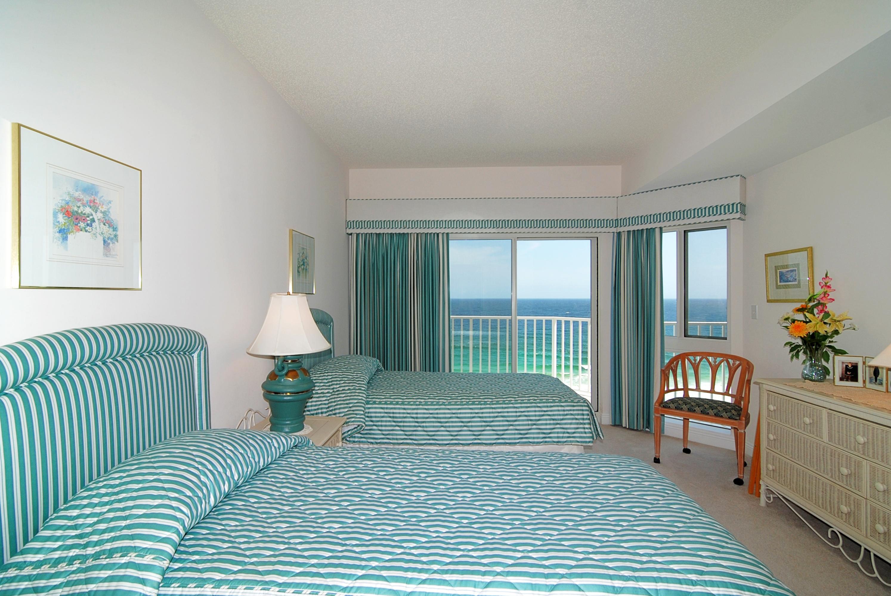 HOLIDAY ISLE TOWERS CONDO - Residential