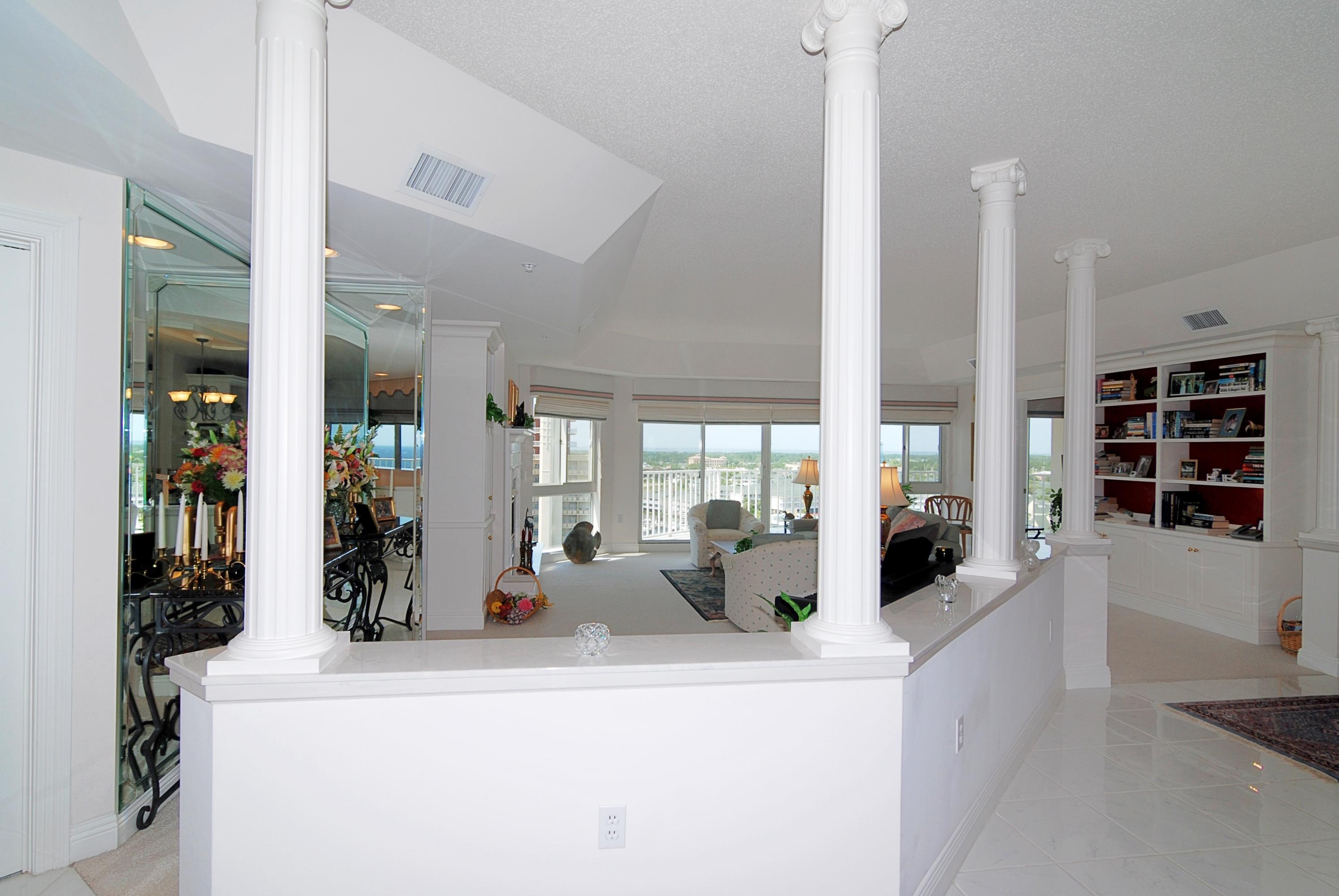 HOLIDAY ISLE TOWERS CONDO - Residential