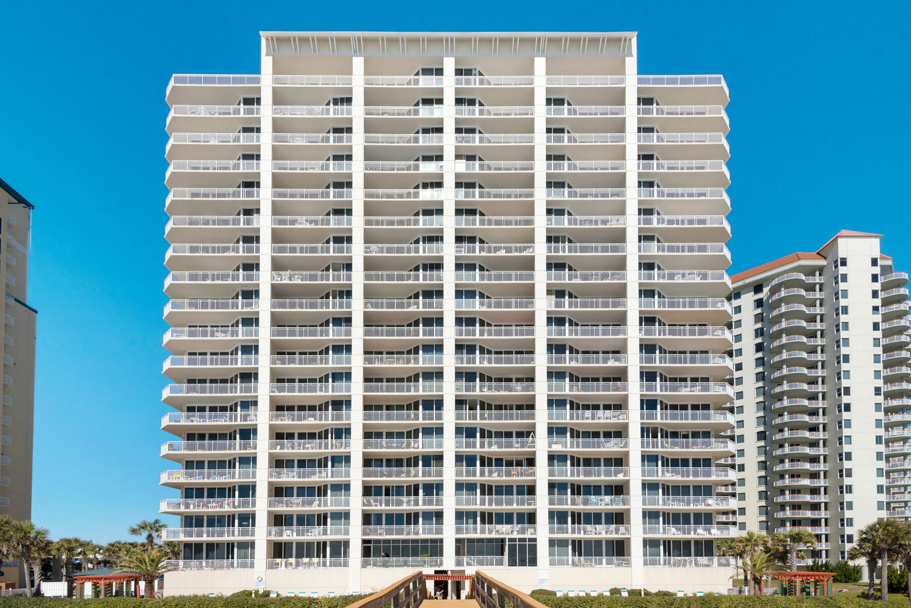 PEARL OF NAVARRE (THE) - Residential