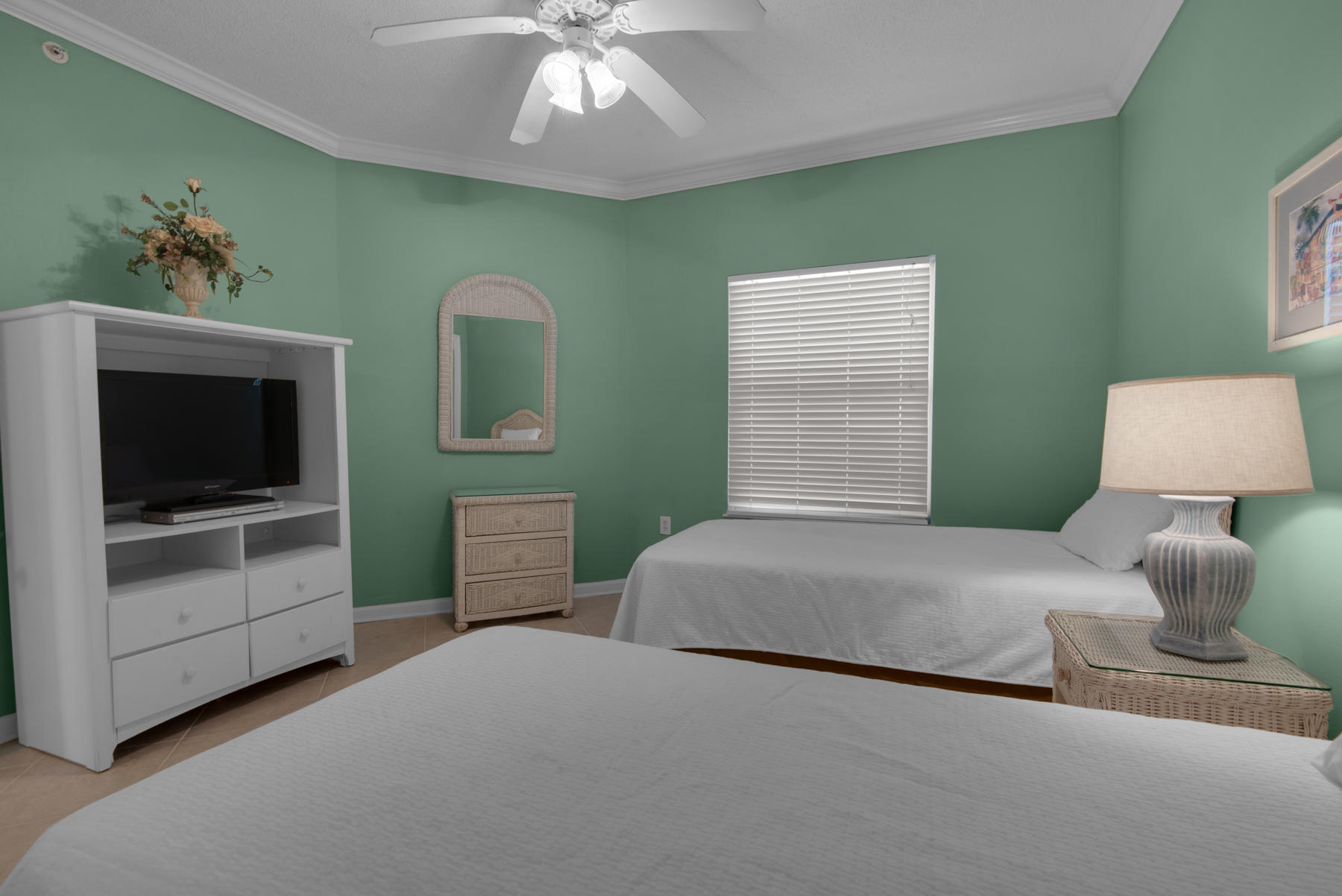 PEARL OF NAVARRE (THE) - Residential