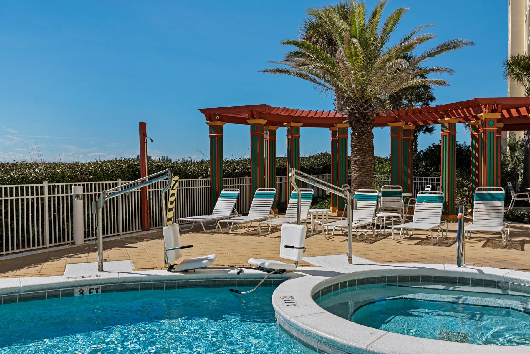 PEARL OF NAVARRE (THE) - Residential