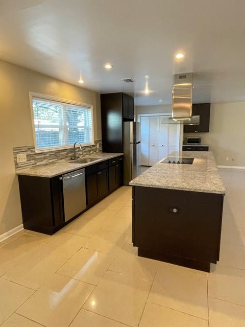 BAYOU WOODS 3RD ADDN - Residential Lease