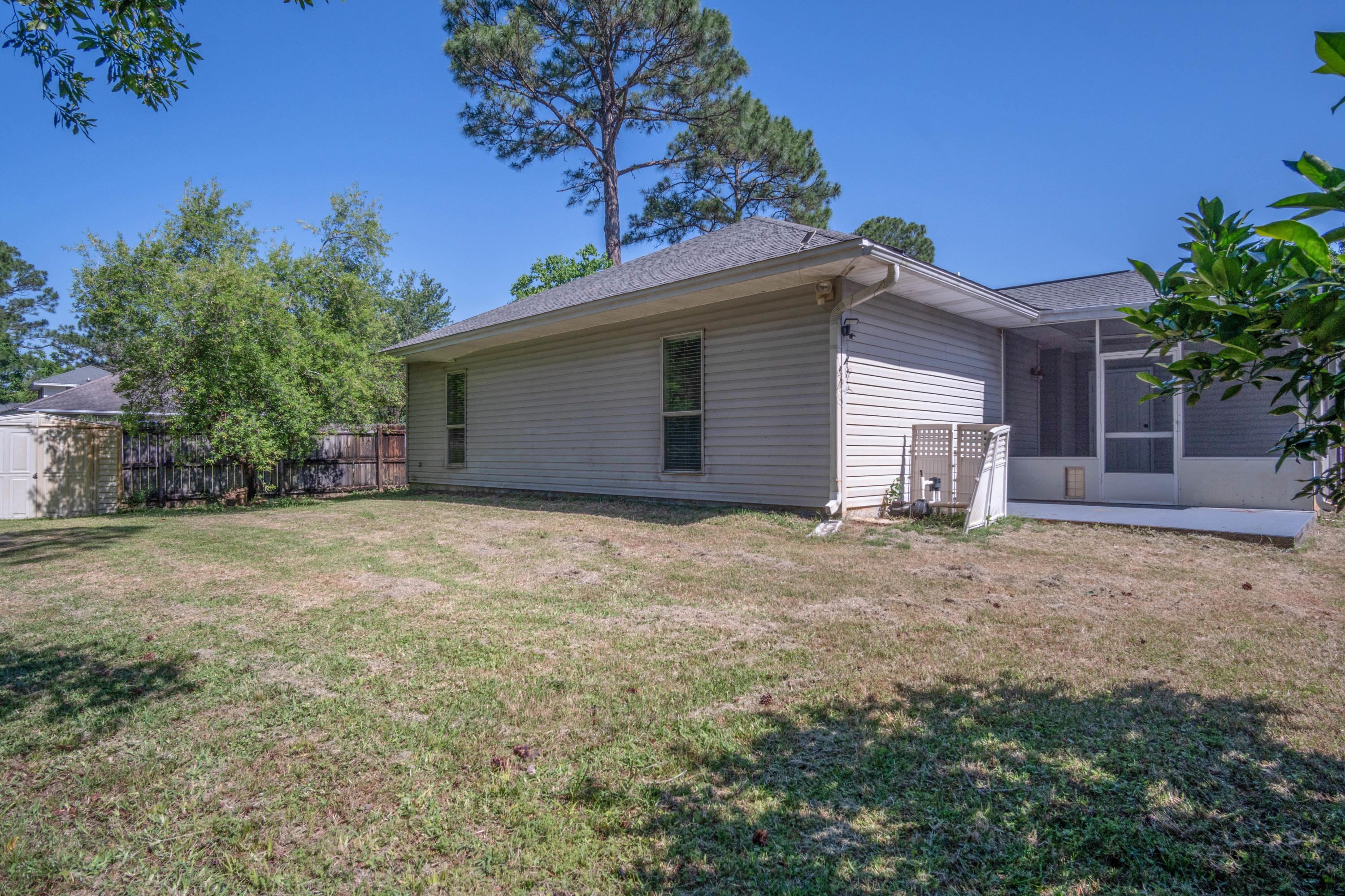 COLONY PARK - Residential