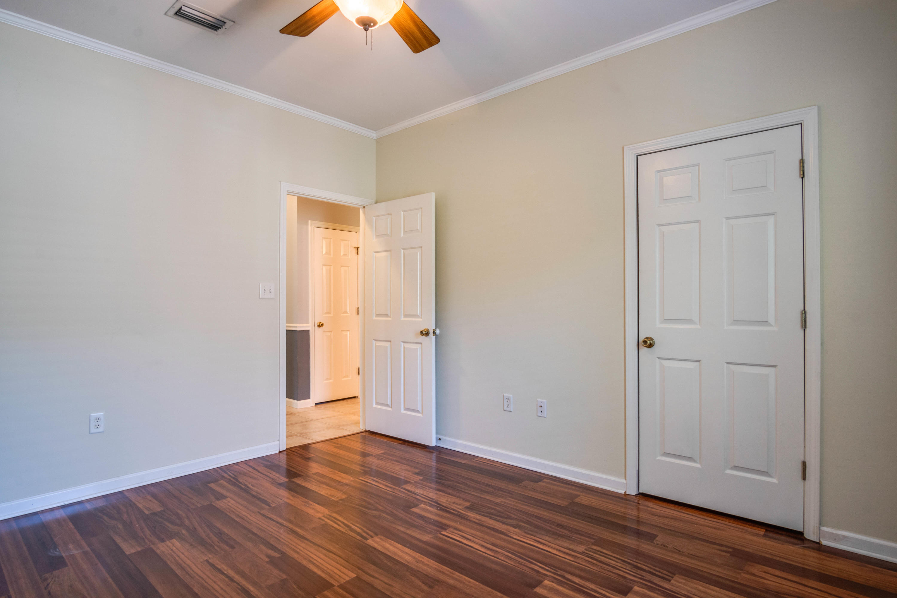 COLONY PARK - Residential