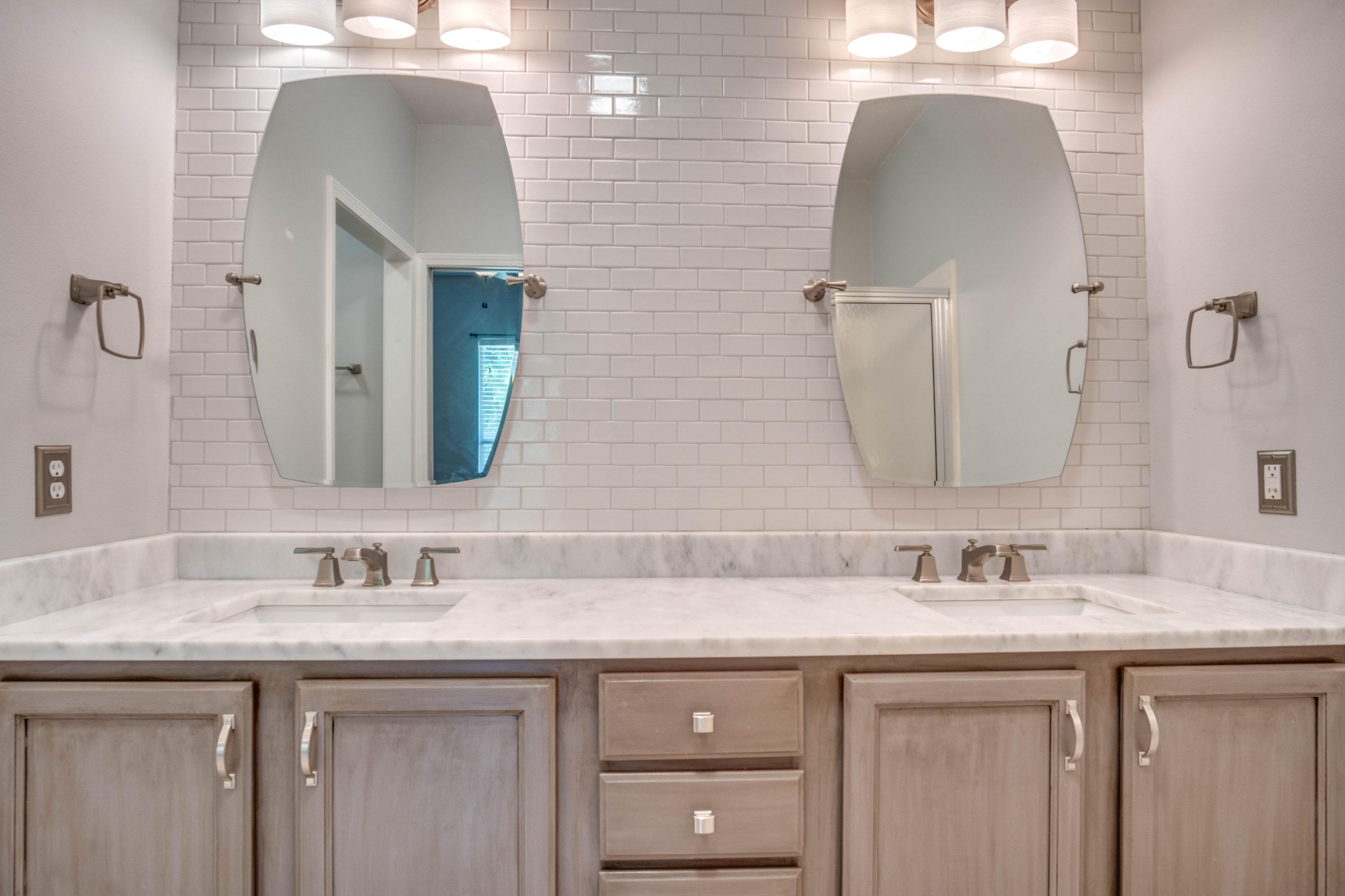 COLONY PARK - Residential