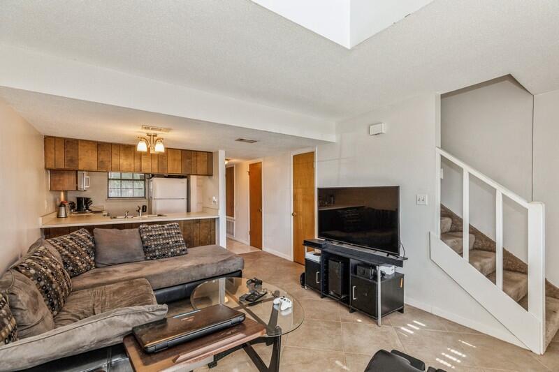 GARDEN VILLAS PH 1 - Residential