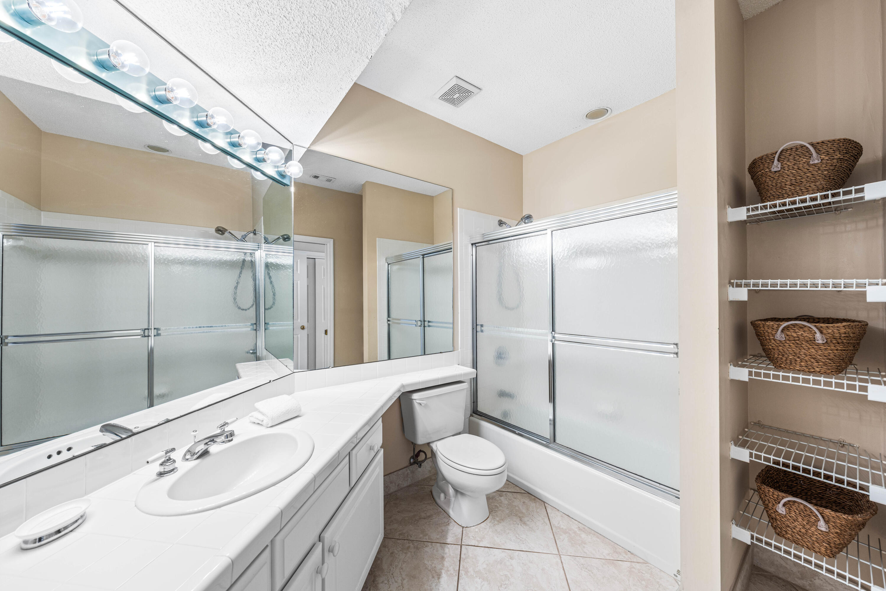 NORTHSHORE - Residential