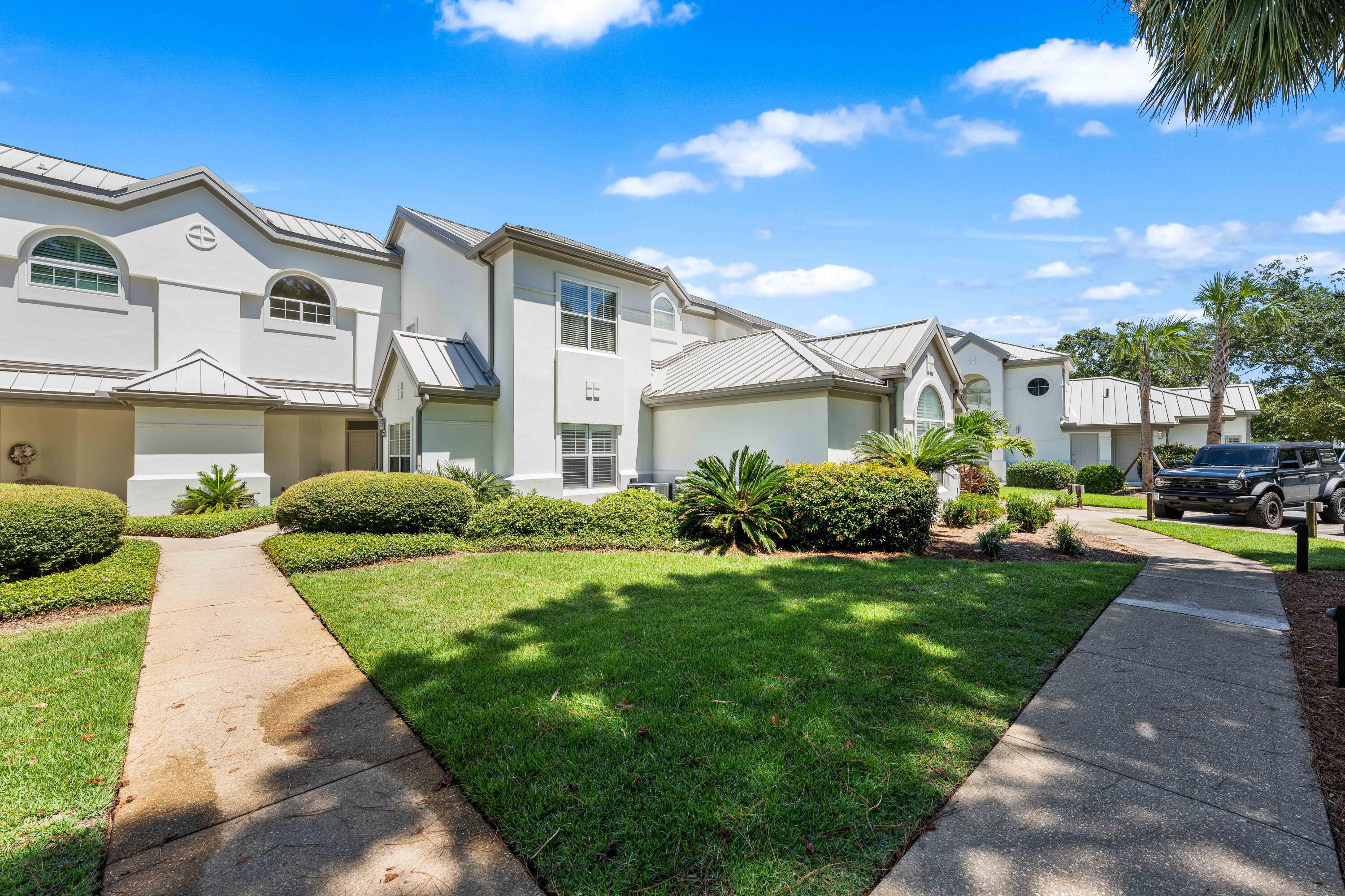 962 Northshore Drive