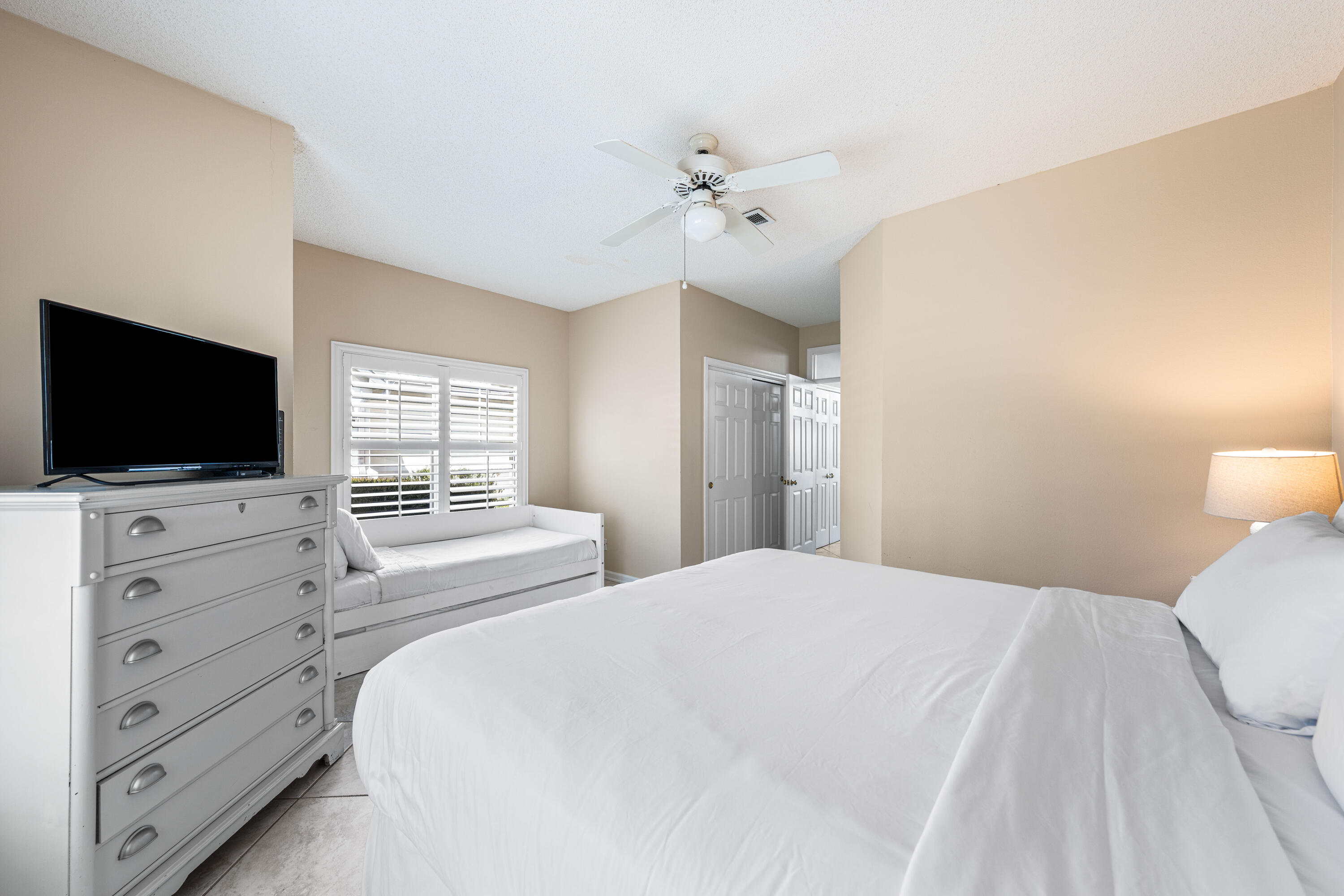 NORTHSHORE - Residential