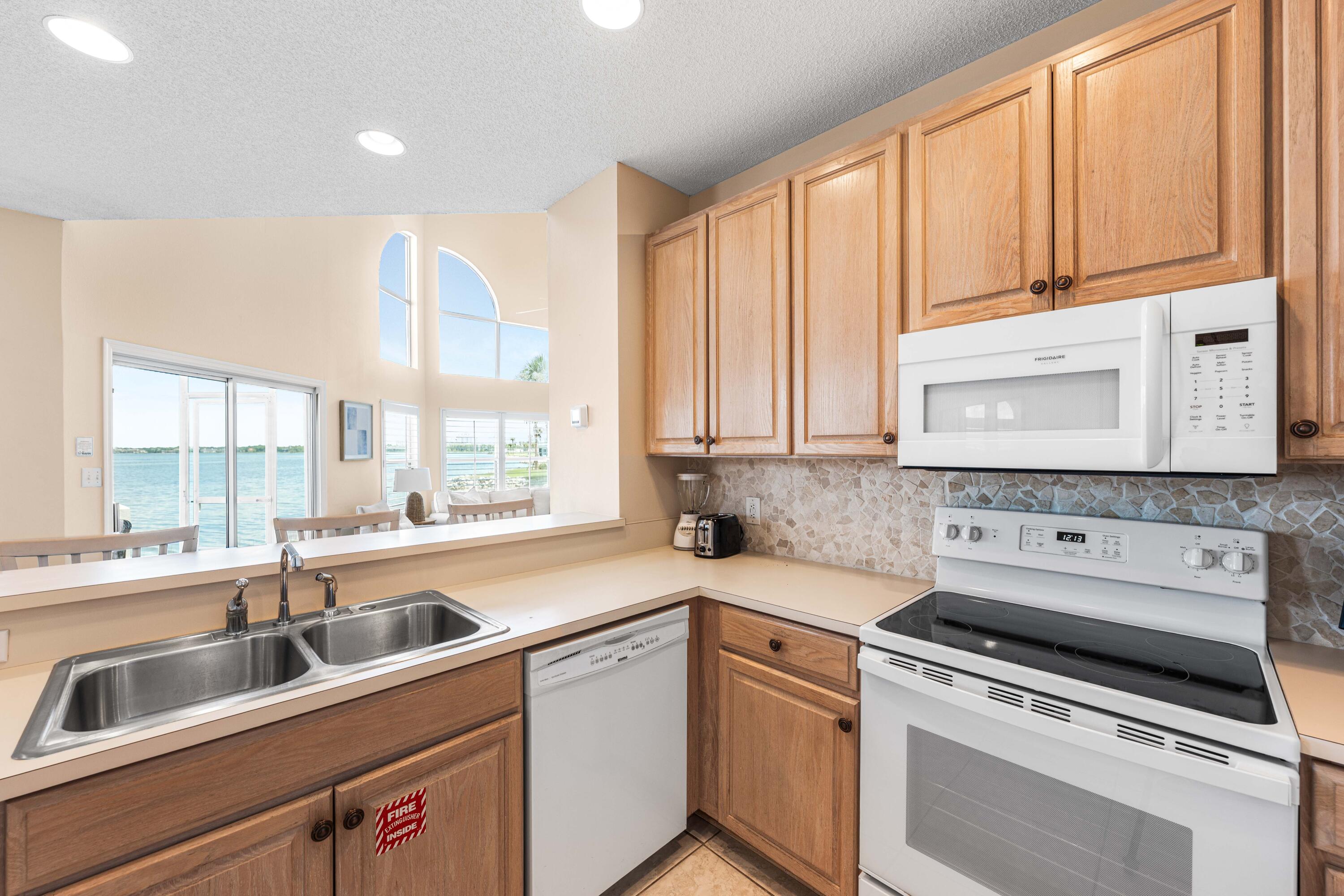 NORTHSHORE - Residential
