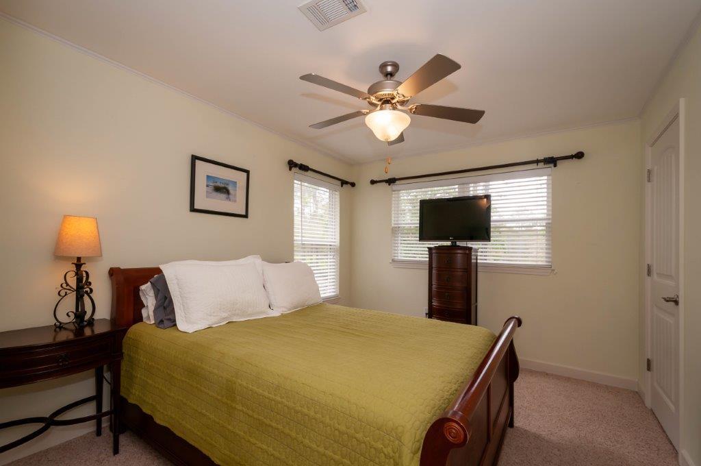 TOWN OF SANTA ROSA - Residential