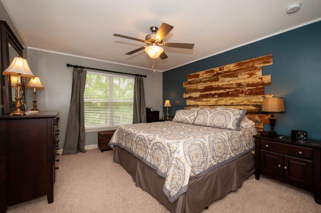 TOWN OF SANTA ROSA - Residential