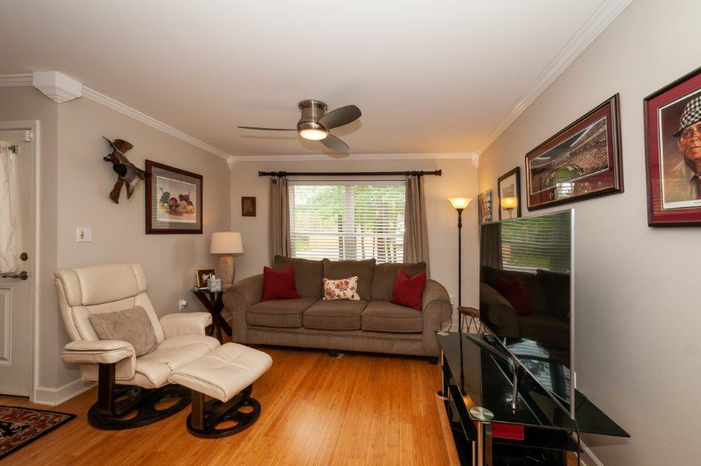 TOWN OF SANTA ROSA - Residential