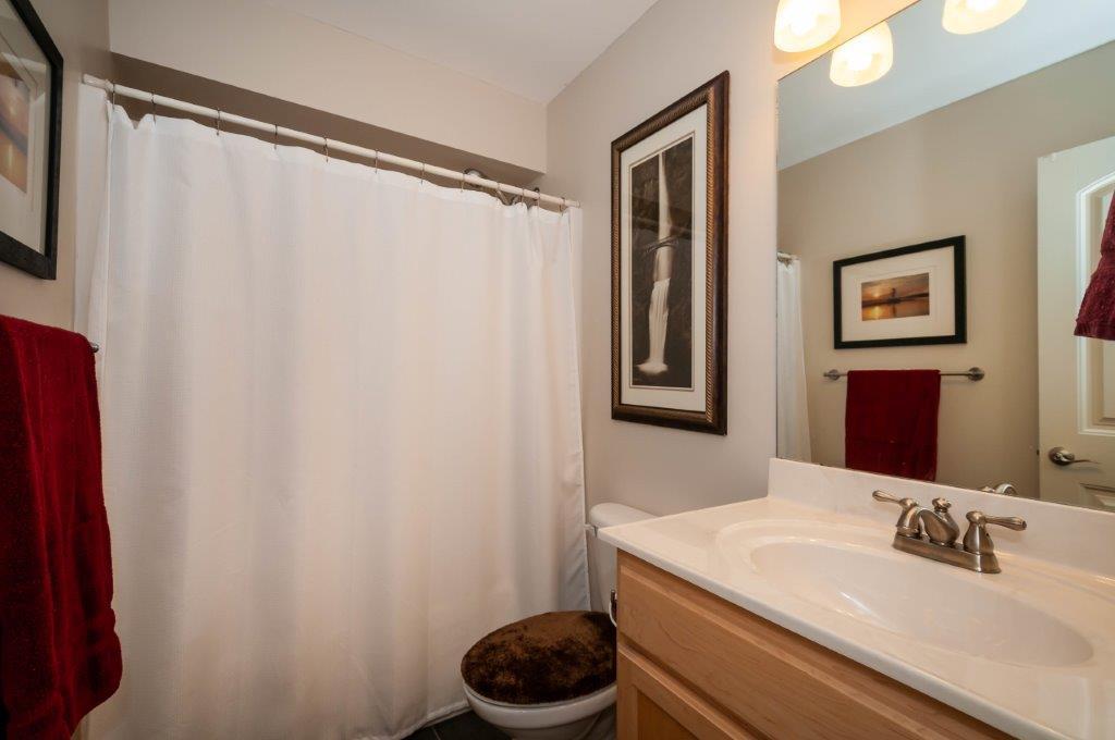 TOWN OF SANTA ROSA - Residential