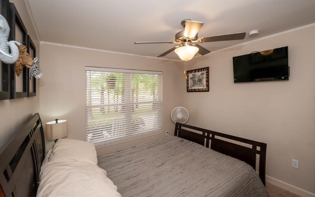 TOWN OF SANTA ROSA - Residential