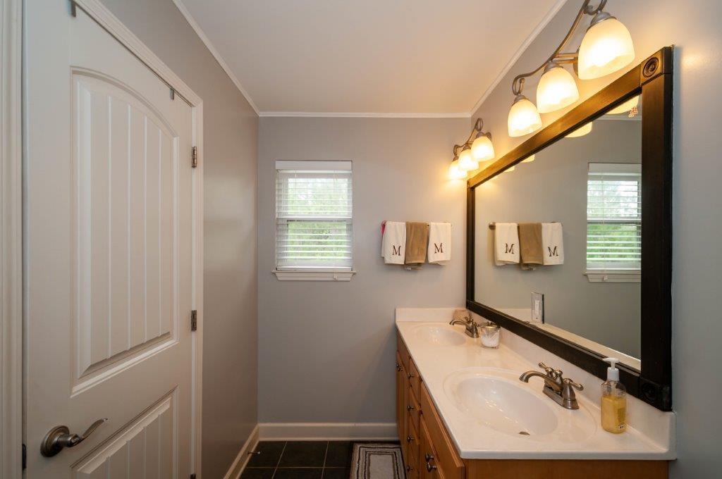 TOWN OF SANTA ROSA - Residential