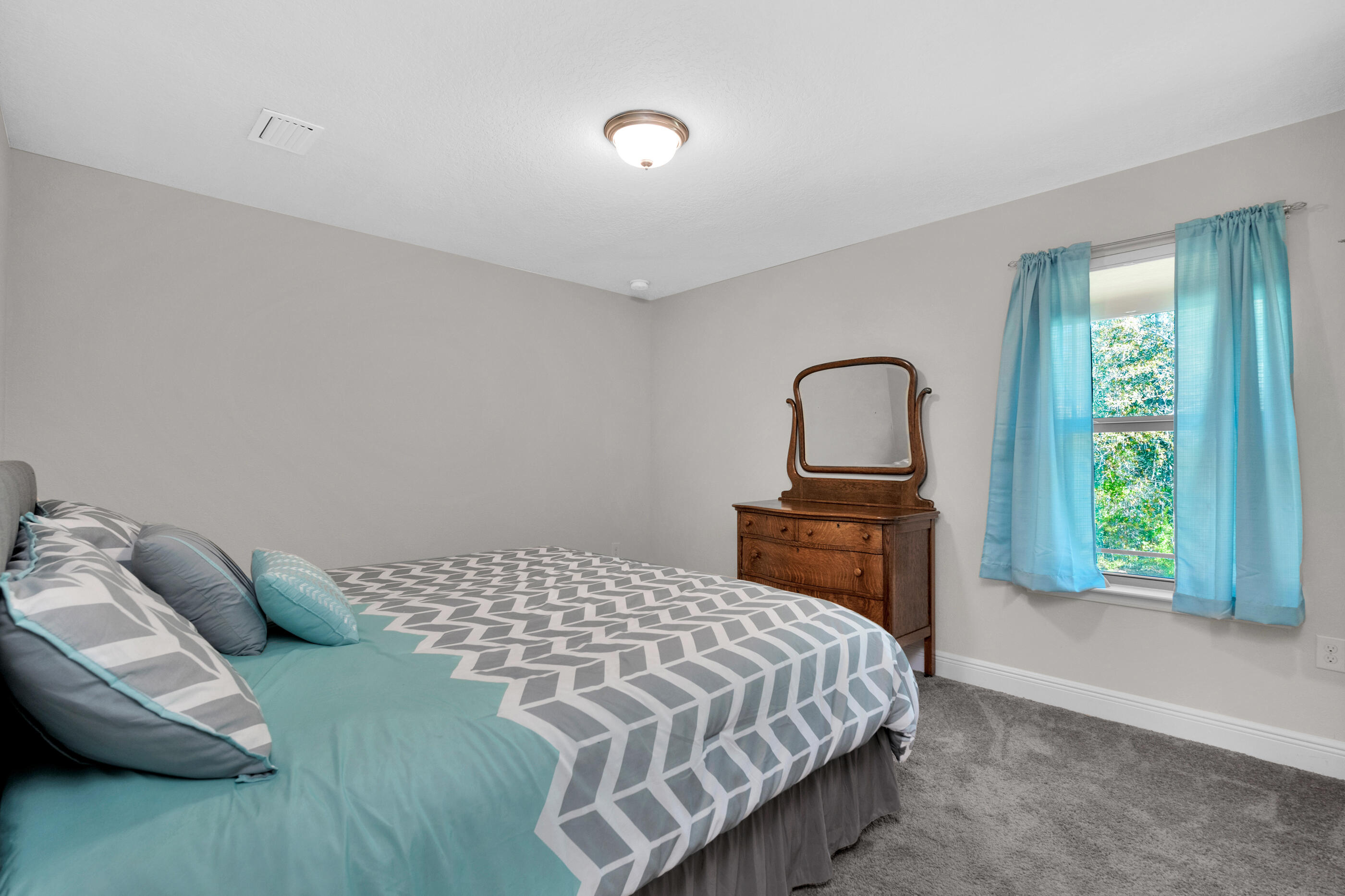 HIDDEN VALLEY - Residential