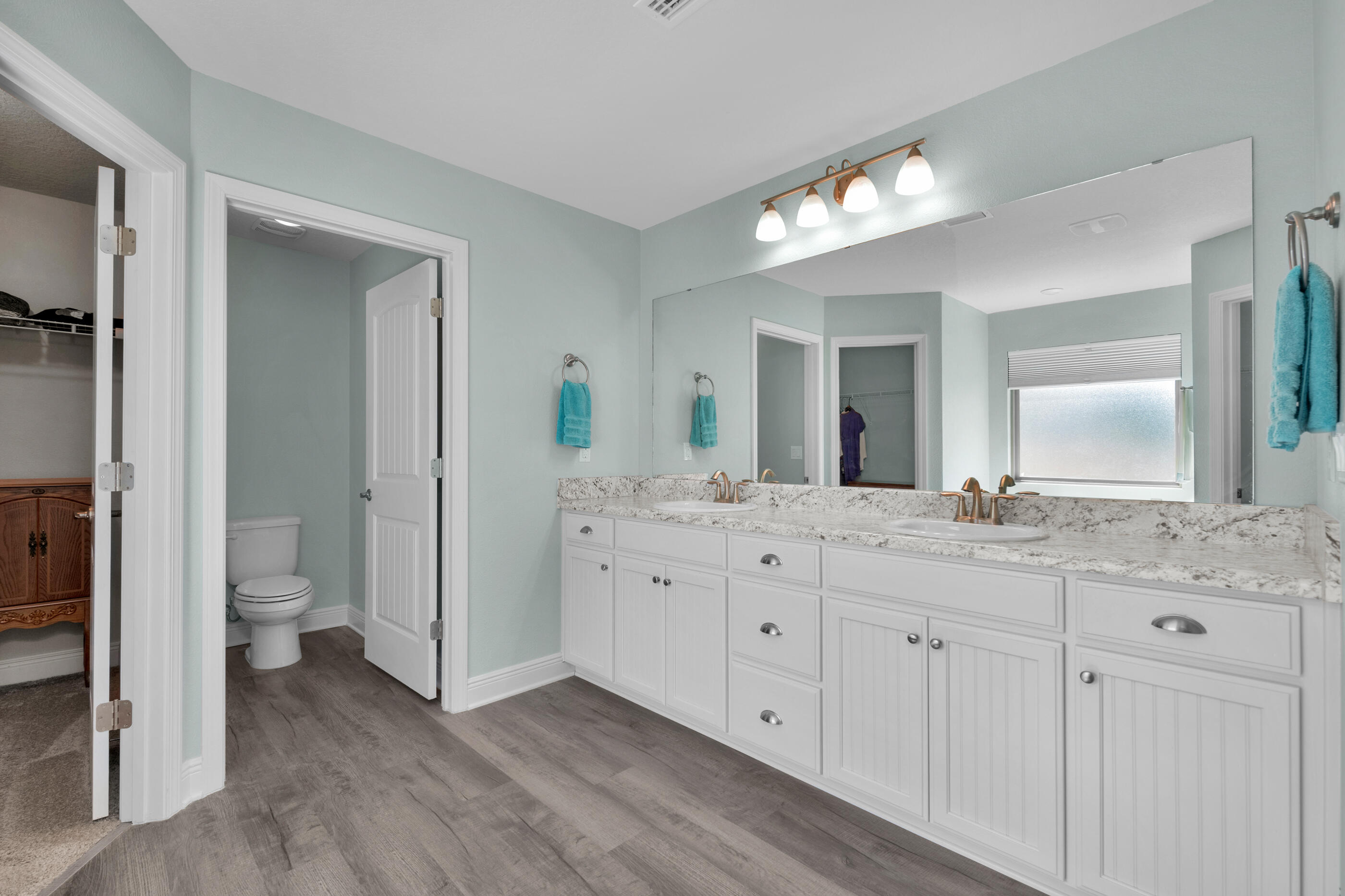 HIDDEN VALLEY - Residential