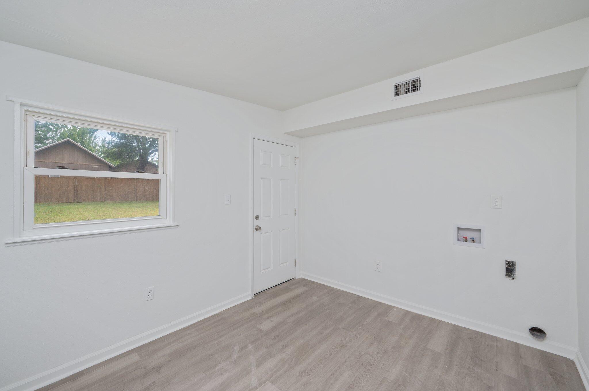 VALPARAISO PLAT 15 - Residential Lease