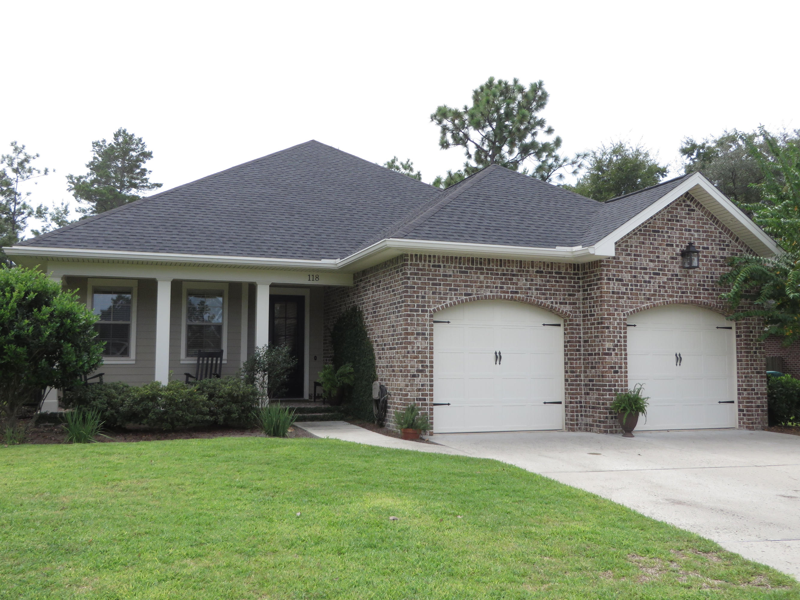 Here is your chance to call the Preserve at Swift Creek home. This beautifully built home offers a very practical floor plan that uses every square foot to it's max potential. It has a much desired open concept kitchen, living and dining. The kitchen has granite counters, stainless steel appliances and a walk in pantry. Wood floors throughout the main living areas. Large screened in porch allows you to enjoy your private backyard. Master suite has a large soaking tub and separate tiled shower, granite countertops and double sinks. Spacious laundry room has a built in ironing board. This home is centrally located near Eglin AFB and Duke Field and in A+ school district.