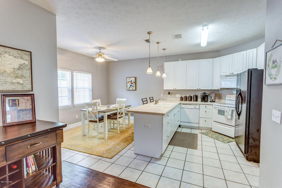 Grand Lagoon Villa - Residential