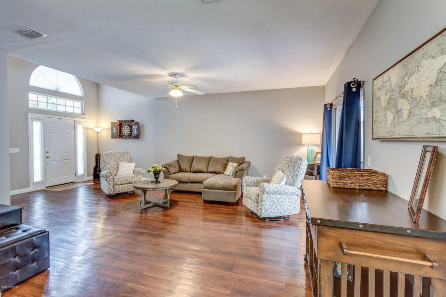 Grand Lagoon Villa - Residential