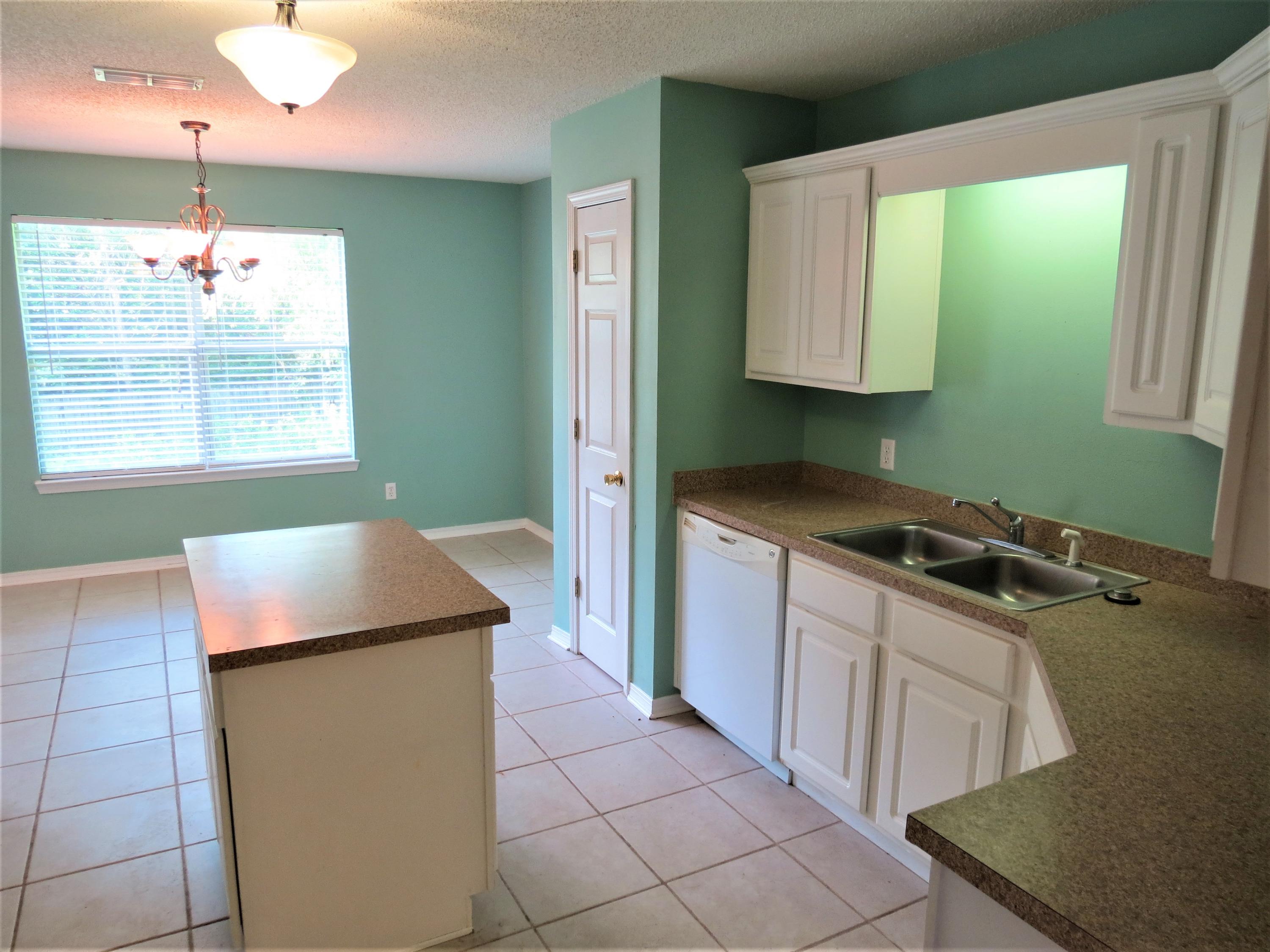 NORTHVIEW ESTATES 5TH ADDN - Residential