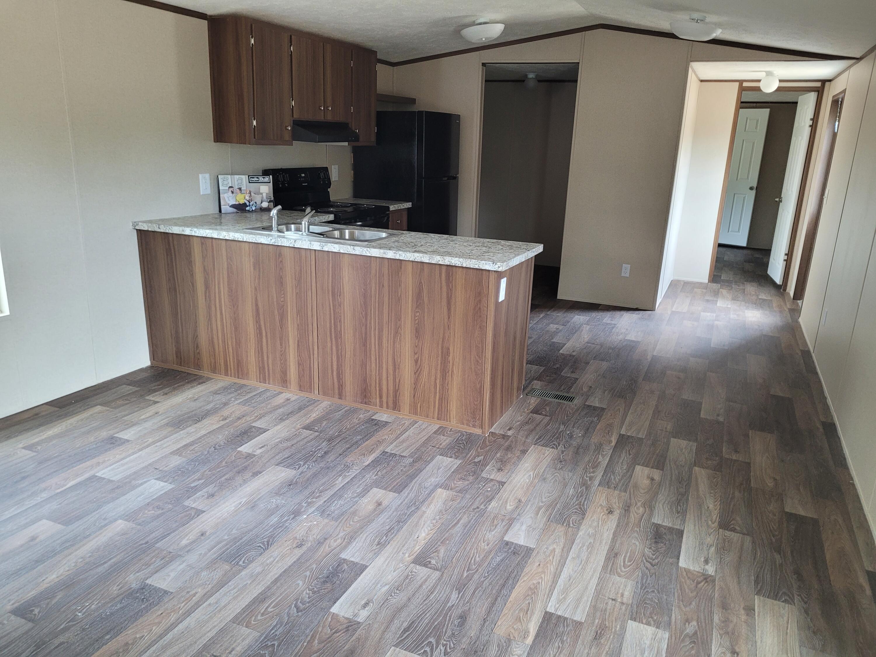 OAKWOOD HILLS UNIT 1 - Residential