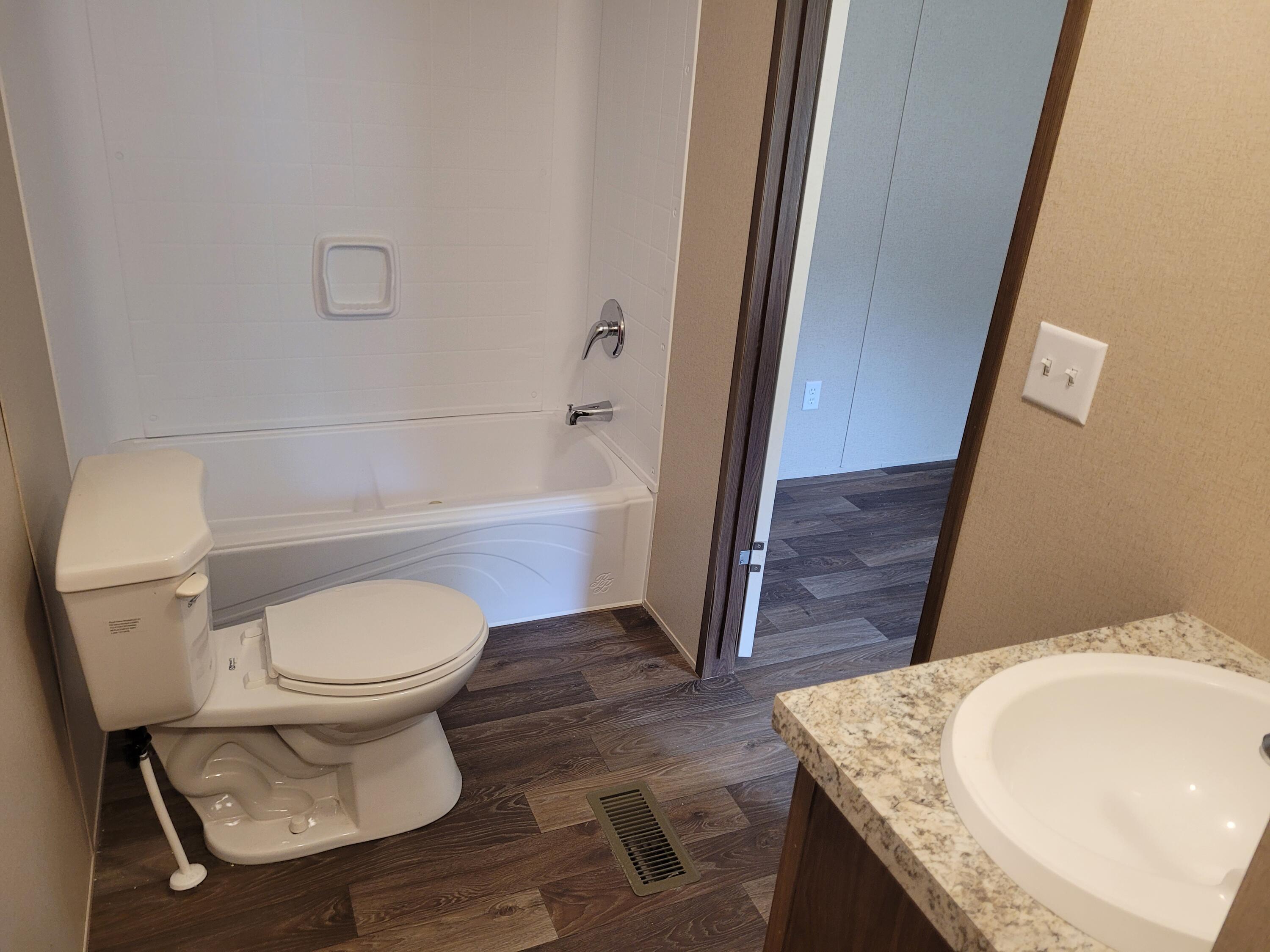 OAKWOOD HILLS UNIT 1 - Residential