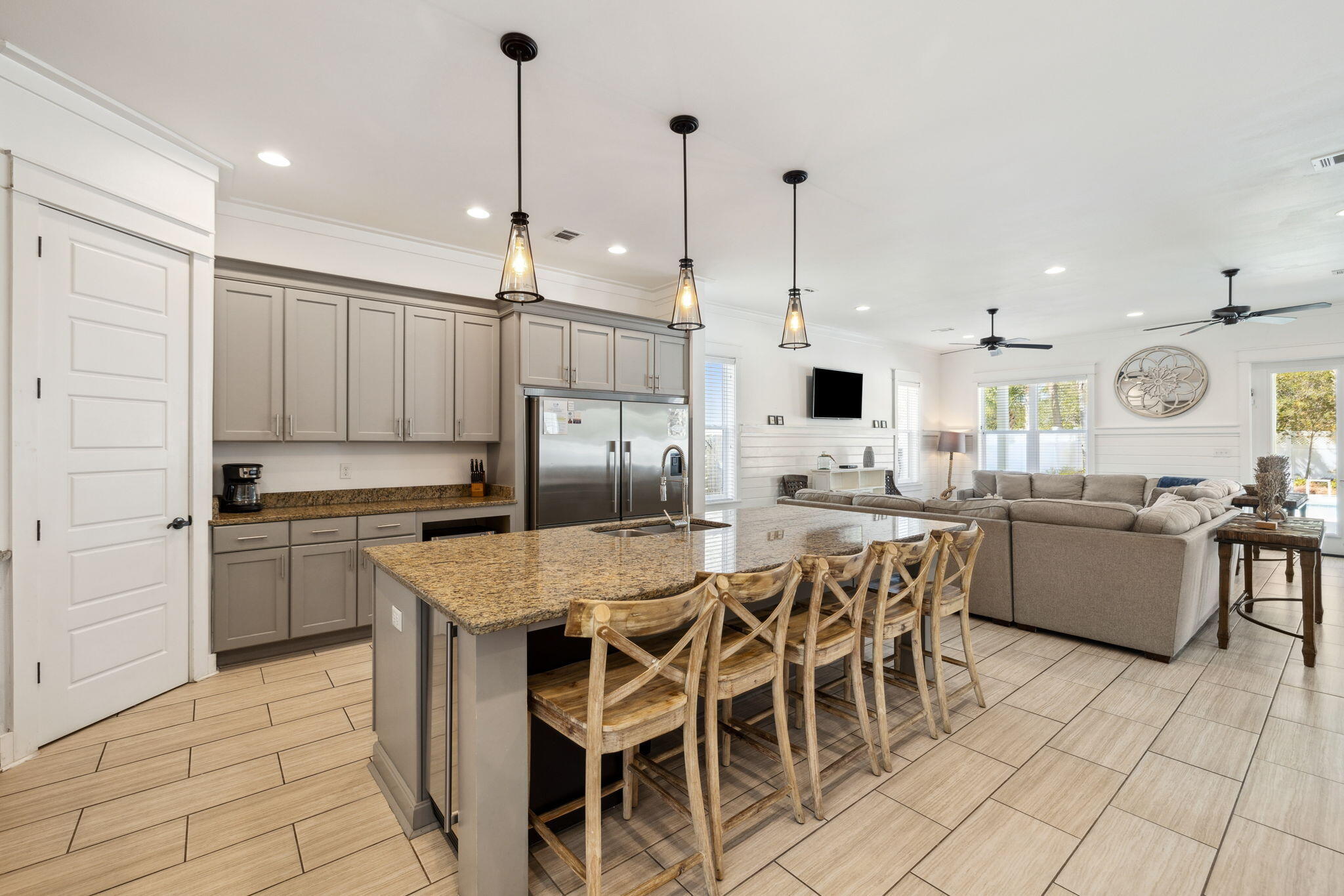 GULF SHORE MANOR - Residential