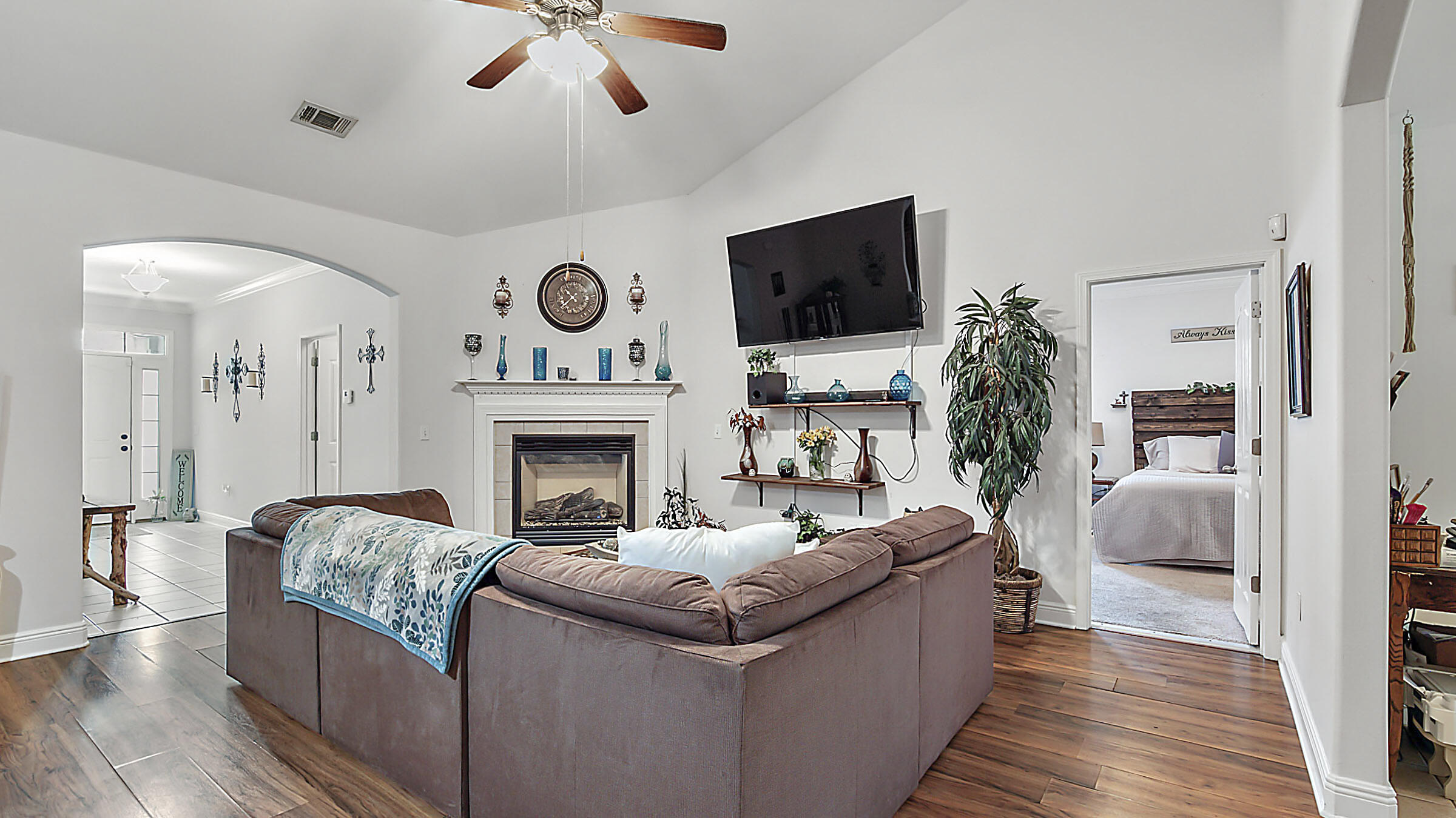 HAMMOCK BAY - Residential