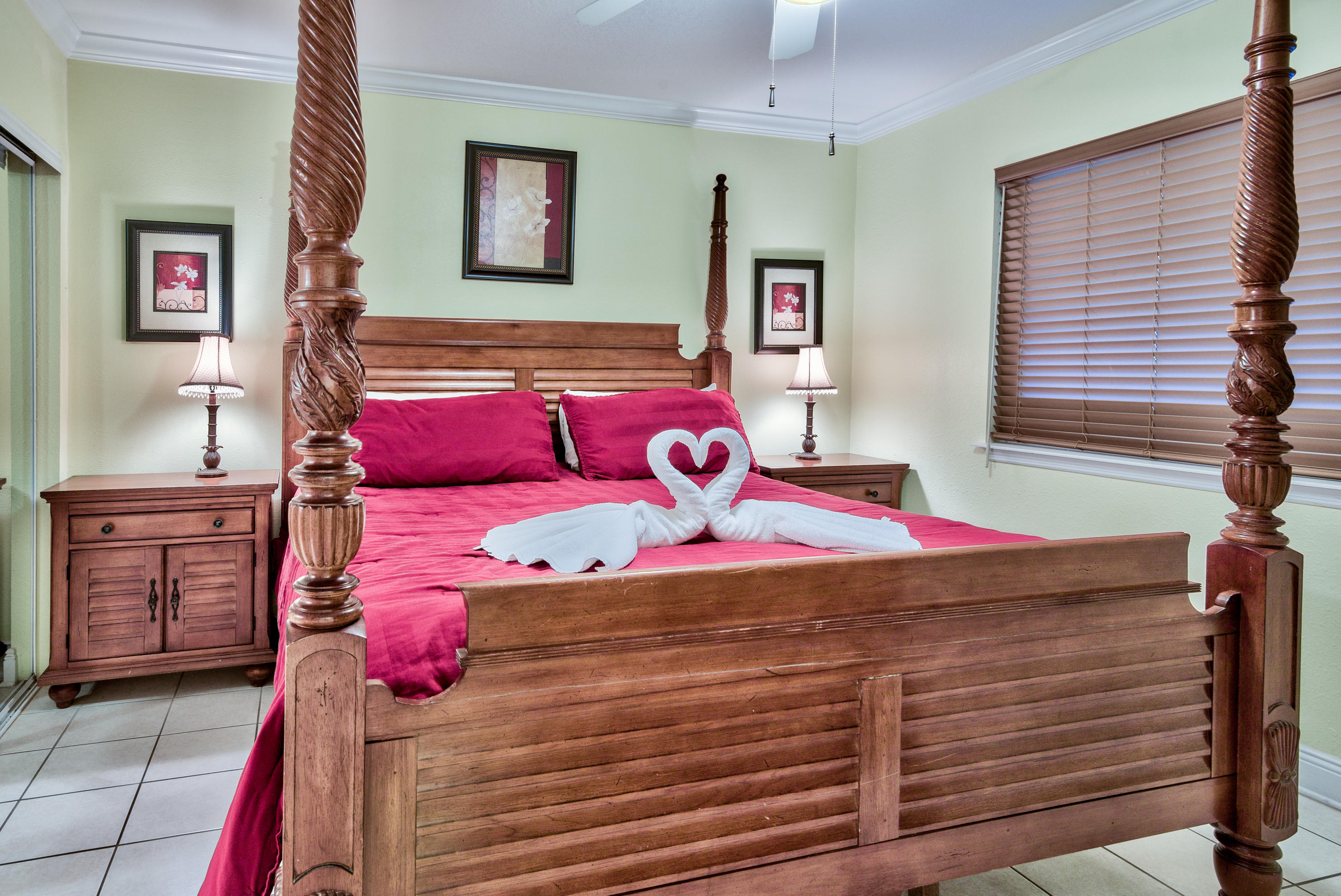 EMERALD BEACH RESORT - Residential