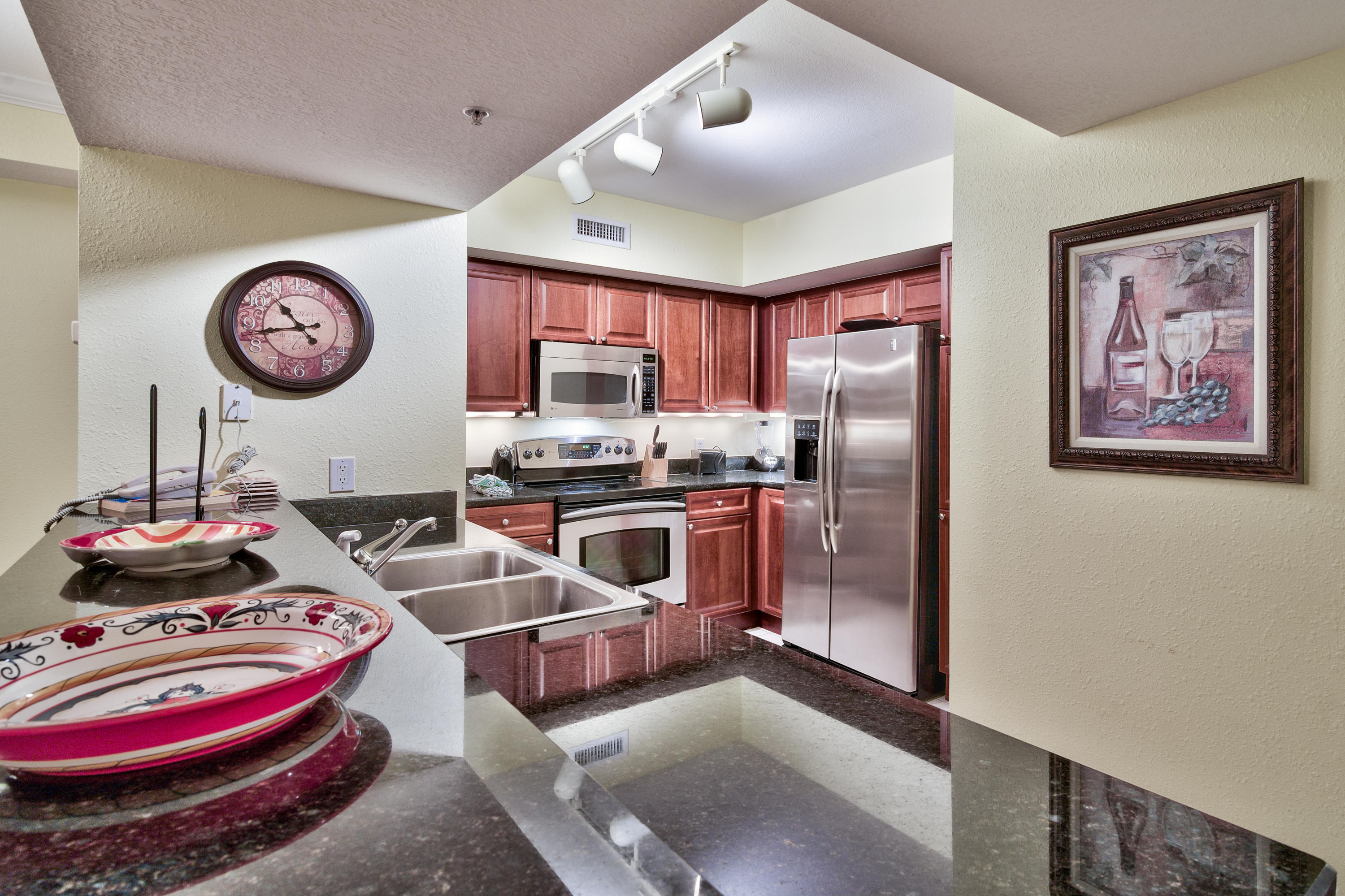 EMERALD BEACH RESORT - Residential