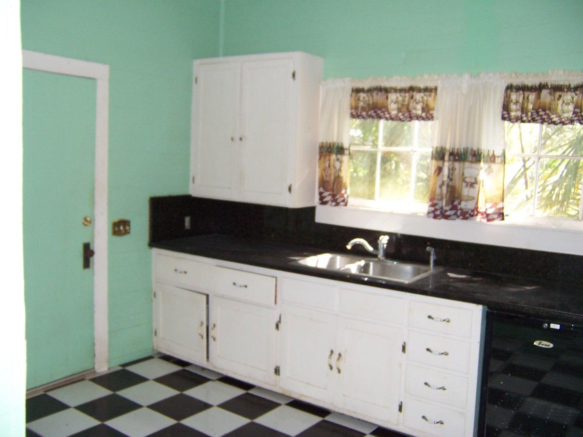 DEFUNIAK SPRINGS TOWN OF - Residential