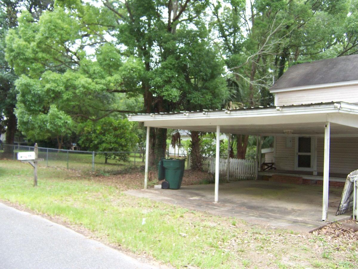 DEFUNIAK SPRINGS TOWN OF - Residential