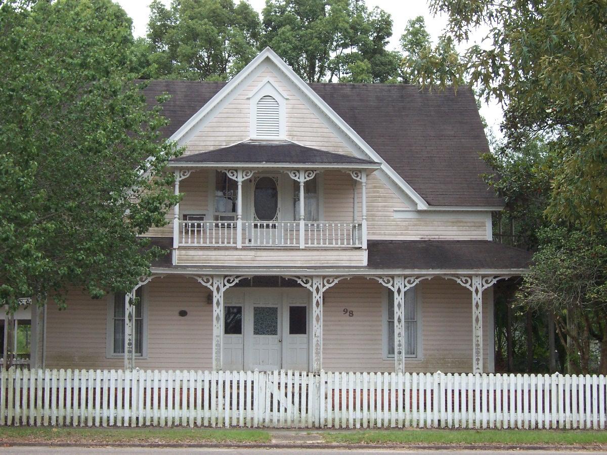 DEFUNIAK SPRINGS TOWN OF - Residential