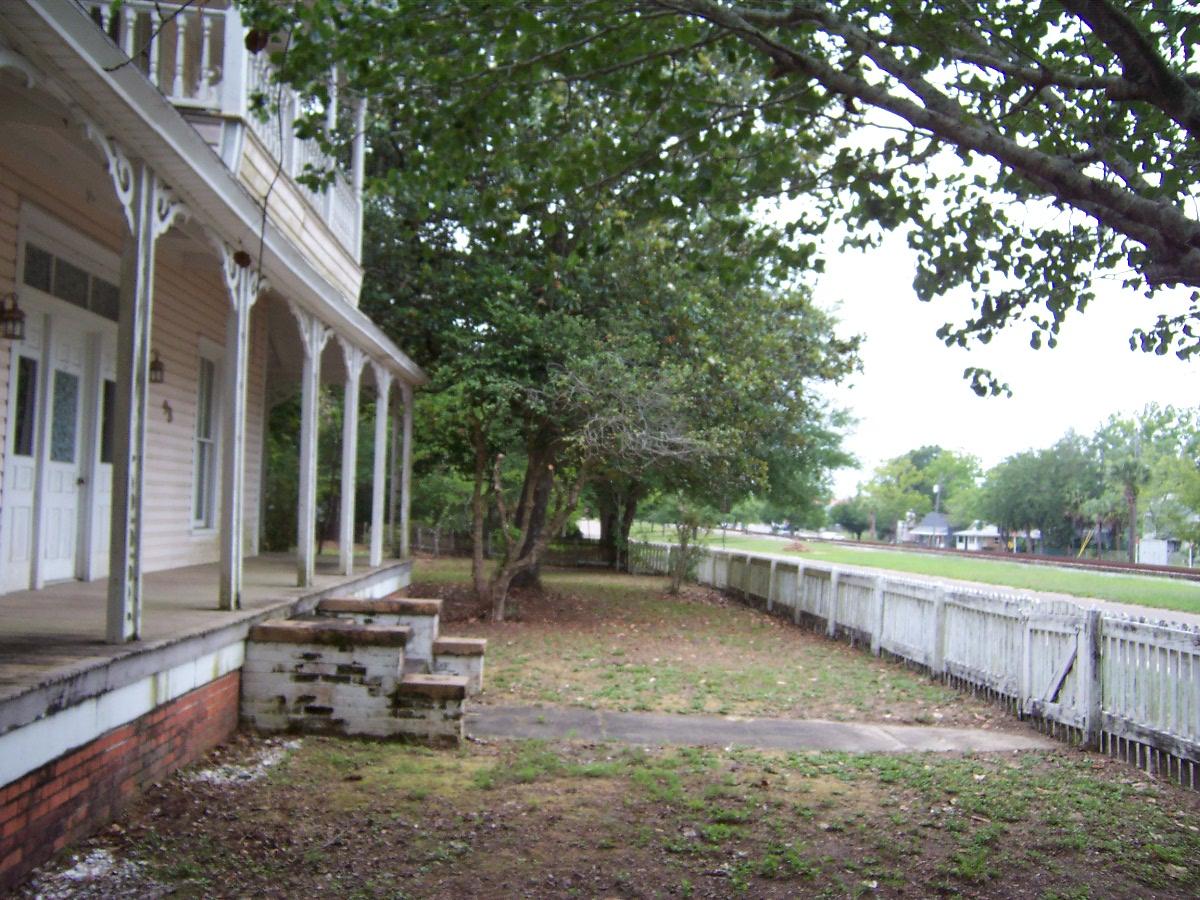 DEFUNIAK SPRINGS TOWN OF - Residential