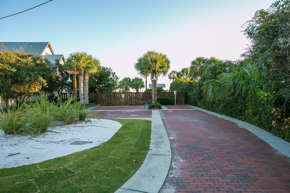 REDFISH VILLAGE - Residential