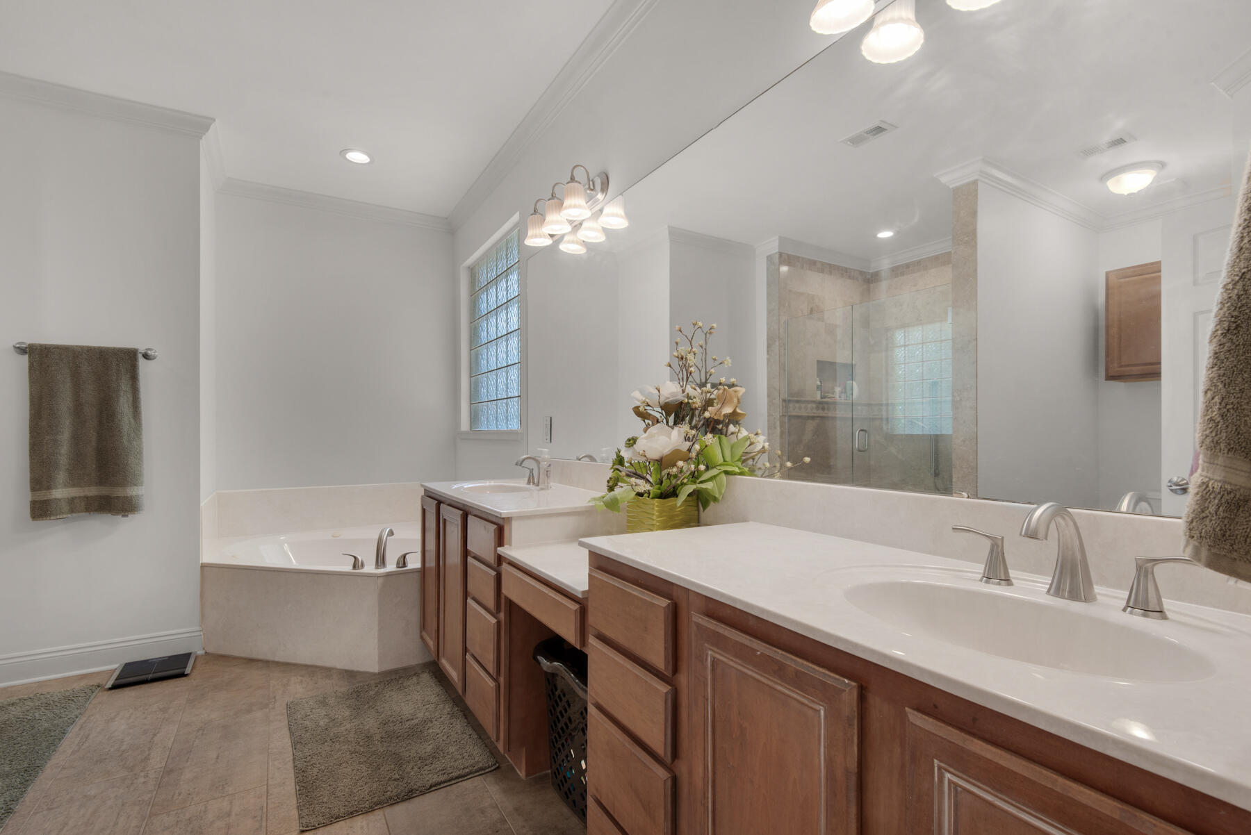 RAINTREE - Residential