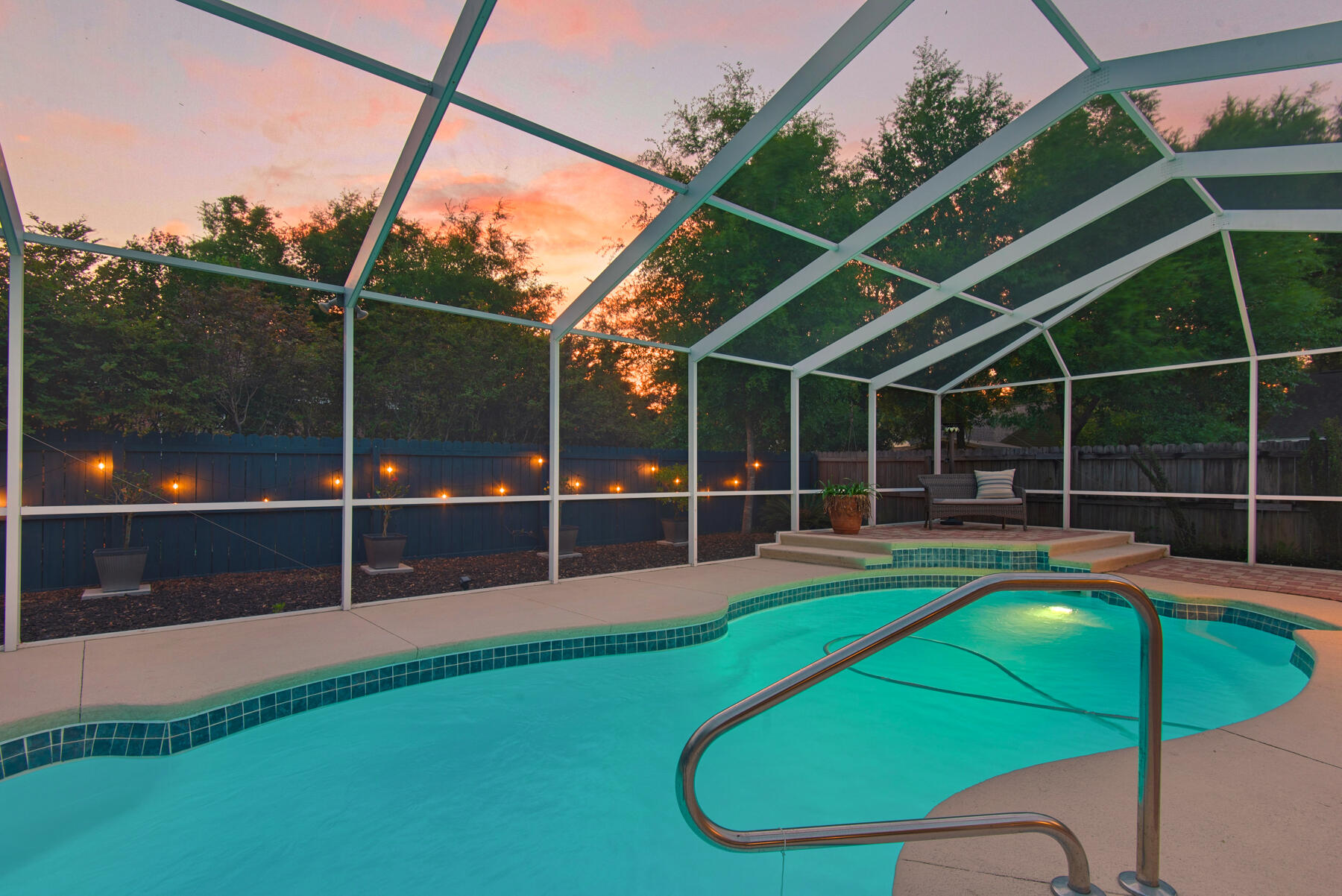 RAINTREE - Residential