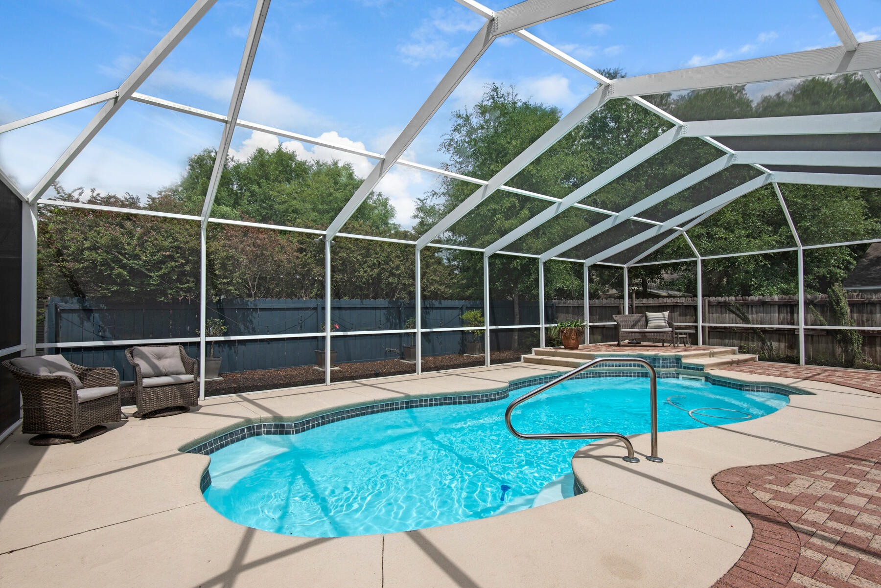 RAINTREE - Residential